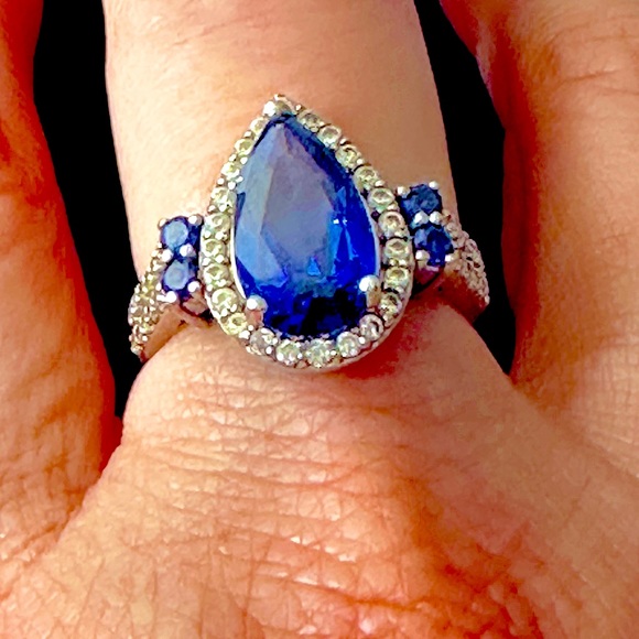 Bella Luce blue and white cubic zirconia Rhodium over sterling silver - size 8 - Picture 2 of 7